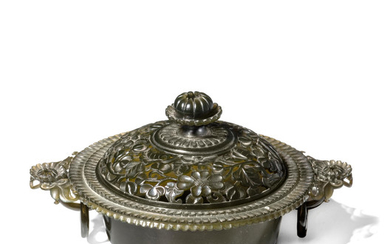 A MUGHAL-STYLE SPINACH-GREEN JADE CENSER AND COVER