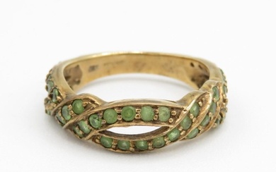 9ct gold green gemstone interlocking knot ring (3.4g) Size ...