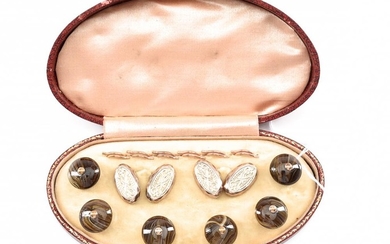 A BOXED SET OF SIX AGATE SHIRT STUDS, TOGETHER WITH A PAIR OF ENGRAVED GOLD LINED CUFFLINKS