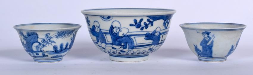 A CHINESE BLUE AND WHITE PORCELAIN BOWL, together with