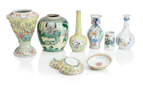 A COLLECTION OF CHINESE POLYCHROME PORCELAIN