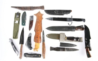 A COLLECTION OF SIXTEEN KNIVES AND PENKNIVES, including