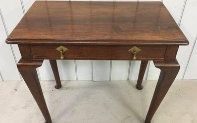 A Georgian mahogany side table, with single frieze drawer....