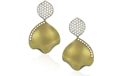 A PAIR OF DIAMOND AND TITANIUM PENDENT EARRINGS, BY MARGHERITA BURGENER