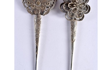 A PAIR OF EARLY 20TH CENTURY CHINESE WHITE METAL HAIR ORNAME...