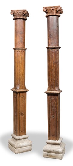 A PAIR OF INDIAN WOOD COLUMNS EARLY 20TH CENTURY.