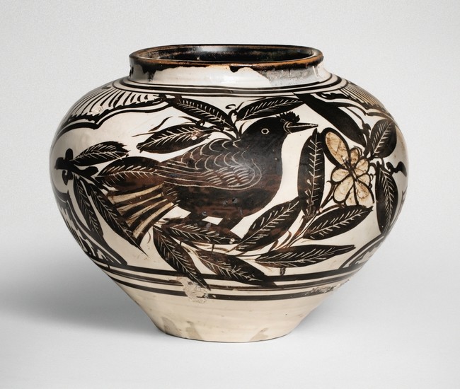 A RARE FINELY PAINTED AND INCISED 'CIZHOU' 'BIRDS' JAR JIN / YUAN DYNASTY