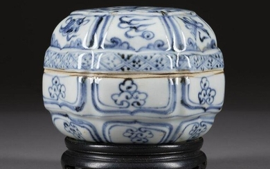 A YUAN STYLE BLUE-AND-WHITE SMALL JAR AND LID