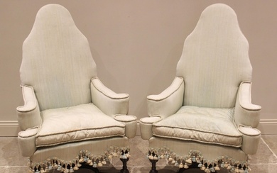 A pair of William and Mary style armchairs, late 19th centur...