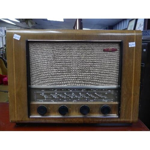 A retro Pye Model P76F Radio, the 1950s radio in walnut casi...