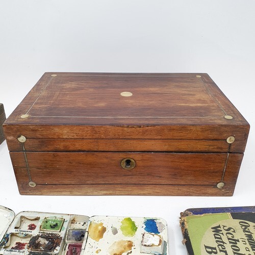 A rosewood box, 26 cm wide, and various other boxes (box)
