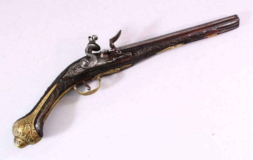AN 18TH CENTURY ANGLO INDIAN FLINTLOCK PISTOL, with
