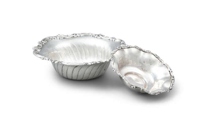 AN AMERICAN SILVER FRUIT BOWL, late 19th Century...