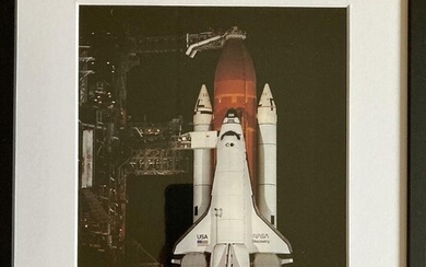 NOT SOLD. An original NASA colour offset photograph of Space Shuttle "Discovery". – Bruun Rasmussen Auctioneers of Fine Art