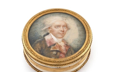 BOÎTE RONDE EN IVOIRE, LA MONTURE EN OR DE COULEURS, ORNÉE D'UNE MINIATURE Paris 1780-1782
