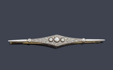 Brooch with rose-cut diamonds and three centers with