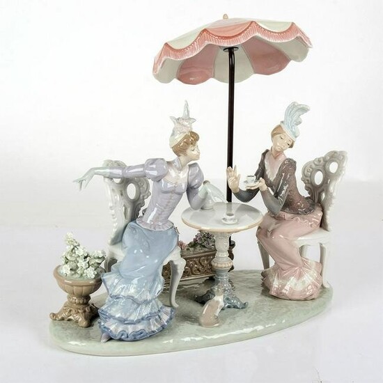 Cafe de Paris 1001511 - Lladro Porcelain Figurine