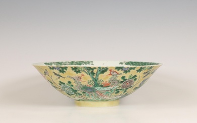 China, famille verte porcelain bowl, late Qing dynasty (1644-1912)
