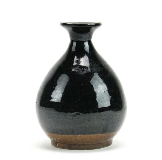 Chinese Cizhou Ware Yuhuchun Vase, 13th C