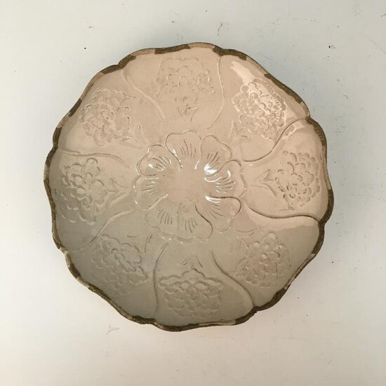 Chinese Ding Ware Dish