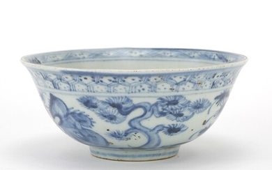 Chinese blue and white porcelain bowl hand painted with a co...