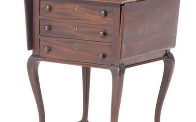 Chippendale Style Mahogany Drop-Leaf Side Table, Early 20th Century