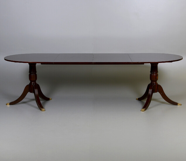 DINING TABLE, English style, 19 / 2000s.