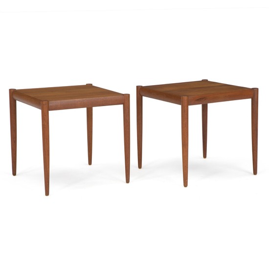 Danish furniture design: A pair of square coffee tables of teak. H. 44 cm. L./W. 44 cm. (2)