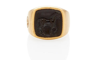 David Yurman: Gold and Black Jade Intaglio Ring