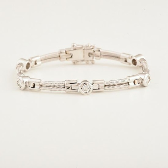 Diamond, 18k White Gold Bracelet.
