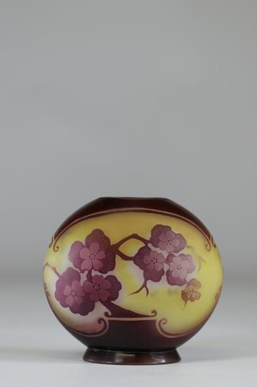 Emile Galle Vase cleared with acid "with apple