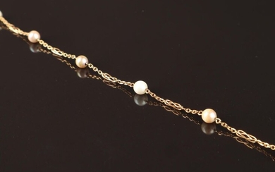 GOLD NECKLACE with damaged cultured pearls of 51 cm, gross...