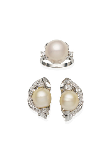 GROUP OF CULUTRED PEARL AND DIAMOND JEWELLERY