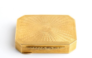 Gold snuffbox, owned by Earl Luigi Della Chiesa, 1940s