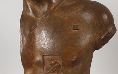 Igor MITORAJ (1944-2014). Buste modèle Asklepios, 1988. Mutiple en bronze signé et numéroté B678/1000 HC....