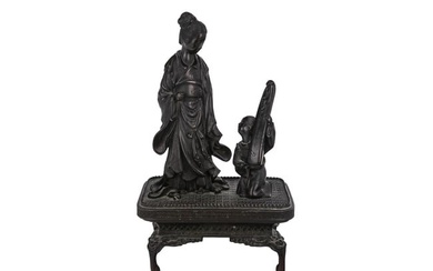 JAPANESE BRONZE OF TWO FIGURES