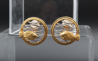 LANVIN - Paire de clips d'oreilles circulaires ajourés en métal doré et argenté à décor...