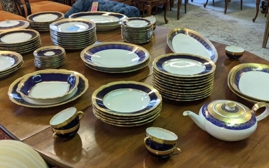 LIMOGES & BAVARIAN DINNER SETS, comprising dinner plates, bowls,...