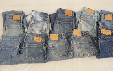LOT OF 10 PAIRS OF VINTAGE USA MADE LEVI'S JEANS W/ RED