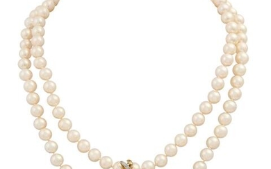Lange Perlenkette von feiner Qualität
