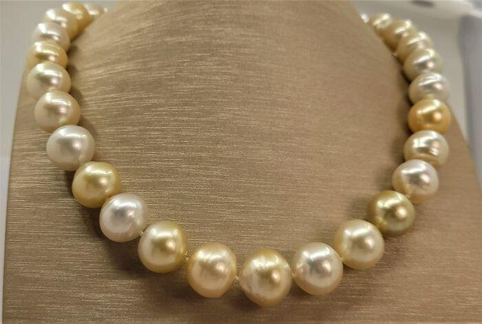 Large Size - 12,2x15.5mm Golden and White South Sea