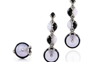 Lavender Jadeite, Onyx and Diamond Demi-Parure | 紫色翡翠 配 縞瑪瑙 及 鑽石 耳環及戒指套装