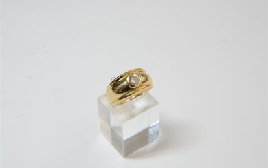Little finger ring in gold (750) adorned with...