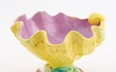 MAJOLICA BRIGHTLY COLORED SHELL FORM FOOTED TAZZA