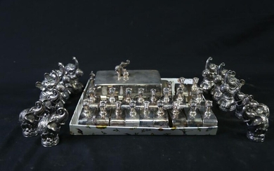 MIXED LOT OF SILVER PLATED ELEPHANT MOTIF ITEMS