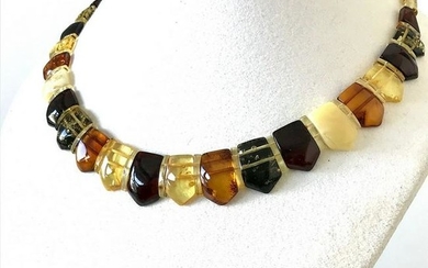 Outstanding Amber Cleopatra necklace