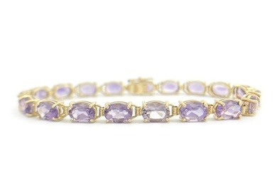 Oval Amethyst Purple Gemstone Tennis Bracelet 14K Yellow Gold 15.20 CTW, 9.66 Gr