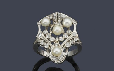 Ring with rose-cut diamonds