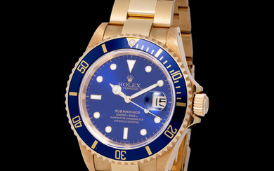 Rolex. In Outstanding Conditions and Very Attractive, Submariner, Automatic Wristwatch in Yellow...