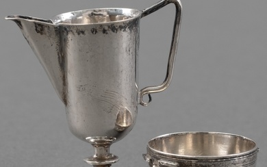 Twee zilveren miniaturen: lampetkan en kom, 18e eeuw, gewicht...